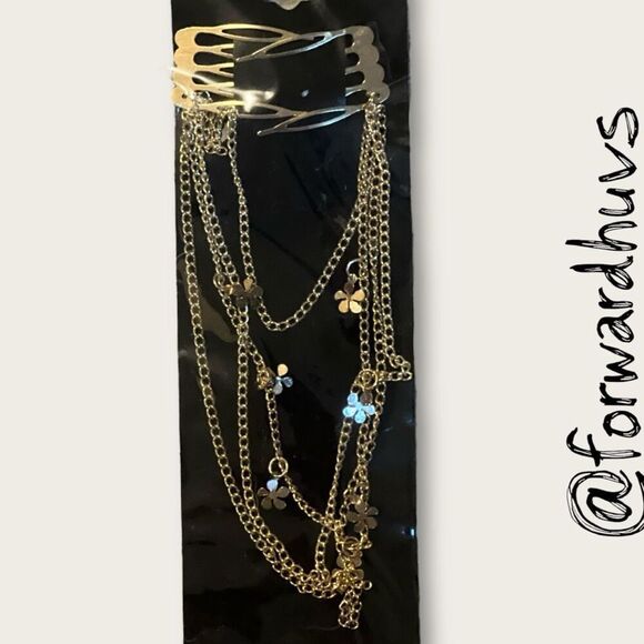 Bundle Sale 3 for $15 | Hair Fashion Hair Clips With Chains & Floral Charms - Picture 4 of 8